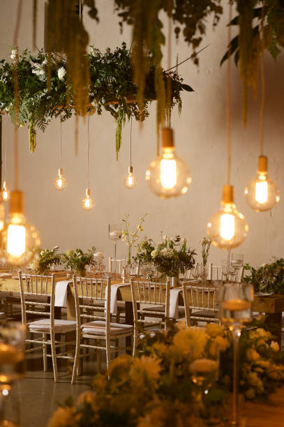 Luces LED verticales para decorar banquete de boda 