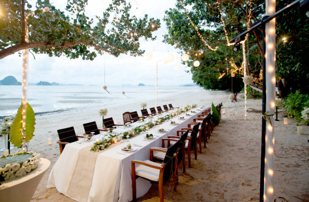 boda en la playa, decoracion boda, boda al aire libre, boda por la noche, luces para boda, ilumincacion boda