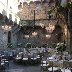 boda en un castillo, banquete de boda en castillo, decoración castillo para boda